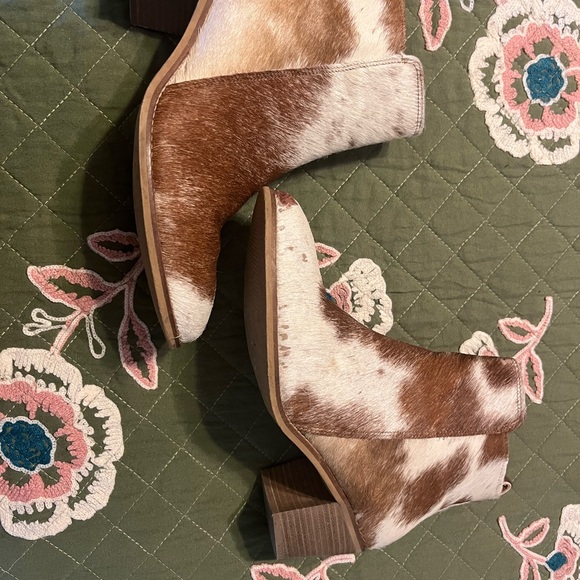 Myra Cowhide Ankle Boots - Brown & White Haircalf Booties size 10 - Picture 2 of 8
